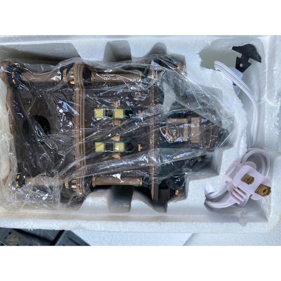 Department 56 Dickens Village Blenham Street Bank With 1996 retired - Picture 8 of 10